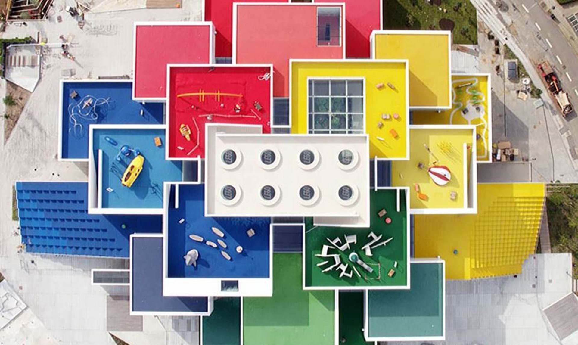 Svarende til Ydeevne Stå på ski Slip fantasien løs og vind en overnatning i LEGO House - Euroman